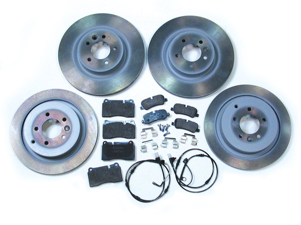 Detroit Axle Front Ceramic Brake Pads – For 2006-2009 Range Rover Sport Supercharged