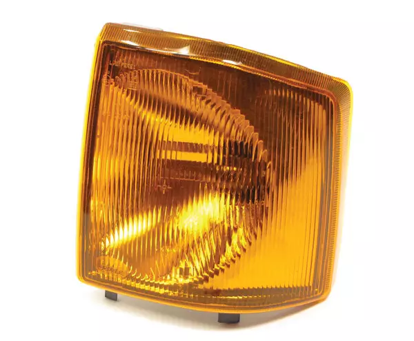 thumbnail image 2 of Britpart Front Left Indicator Lamp For Land Rover Discovery 2 (1999-2002) – XBD100880 2 of 5